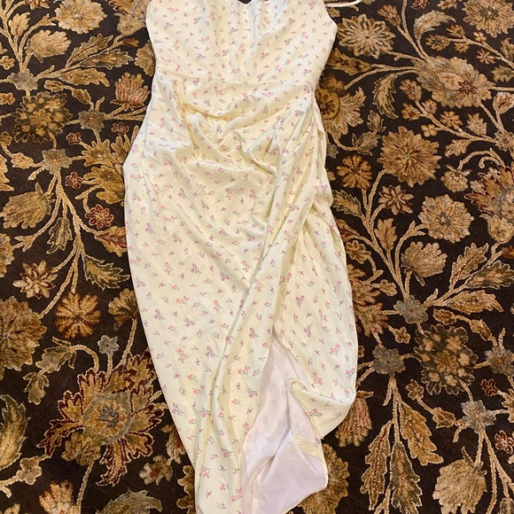 SOLD DO NOT BUY ******House of CB Floral Dress - Picture 3 of 5